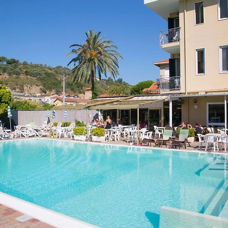 Hotel Delle Mimose Diano Marina Eksteriør billede