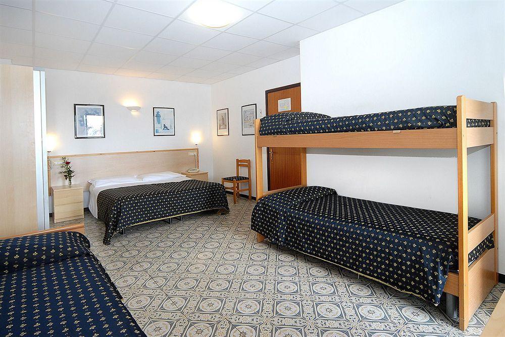 Hotel Delle Mimose Diano Marina Eksteriør billede
