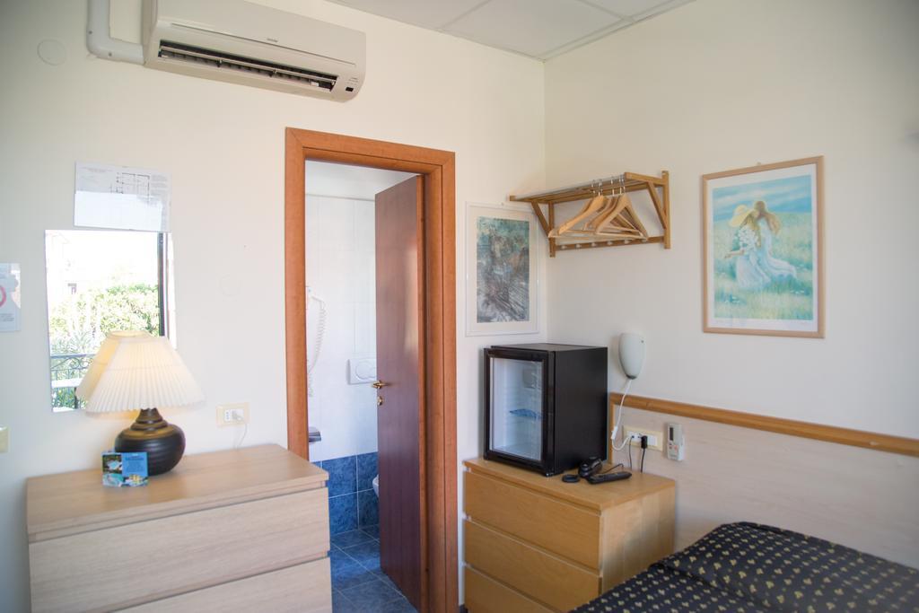 Hotel Delle Mimose Diano Marina Eksteriør billede