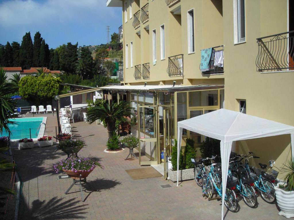 Hotel Delle Mimose Diano Marina Eksteriør billede